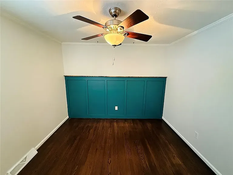 308 Farmington Rd — Photo 15