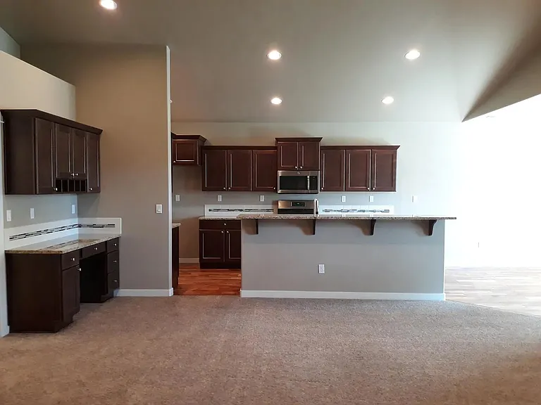 1298 N Tyra Ave — Photo 5