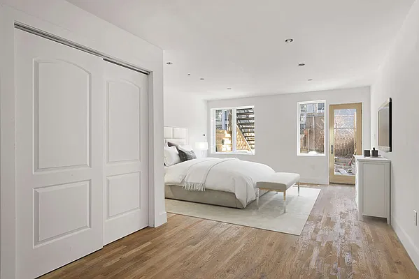 Sold by Compass | media 4