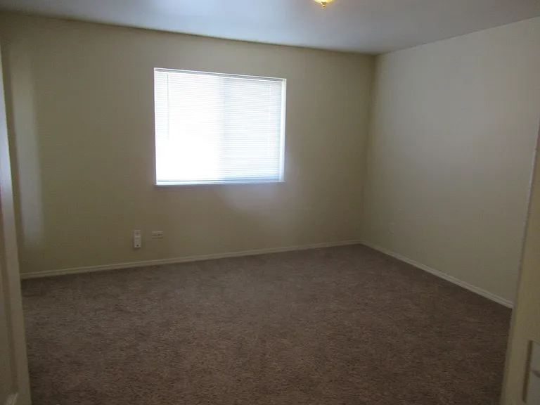 3961 W Laurel Ave — Photo 7