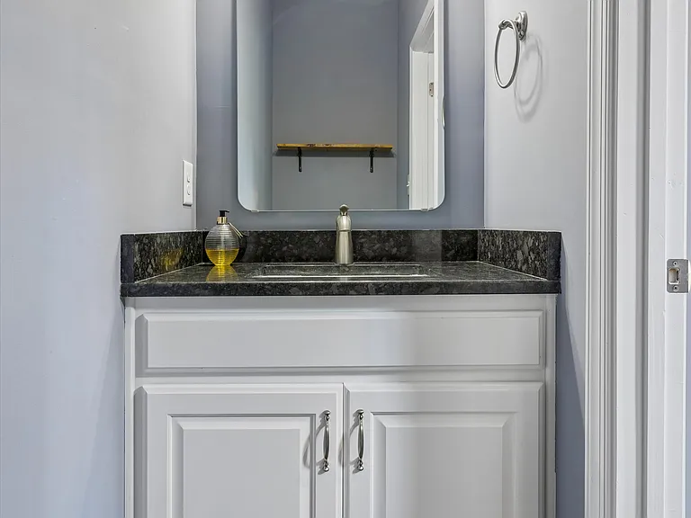 101 Sycamore Ln — Photo 27
