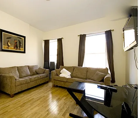 Rented by Pleasant Properties Real Estate LLC | media 5