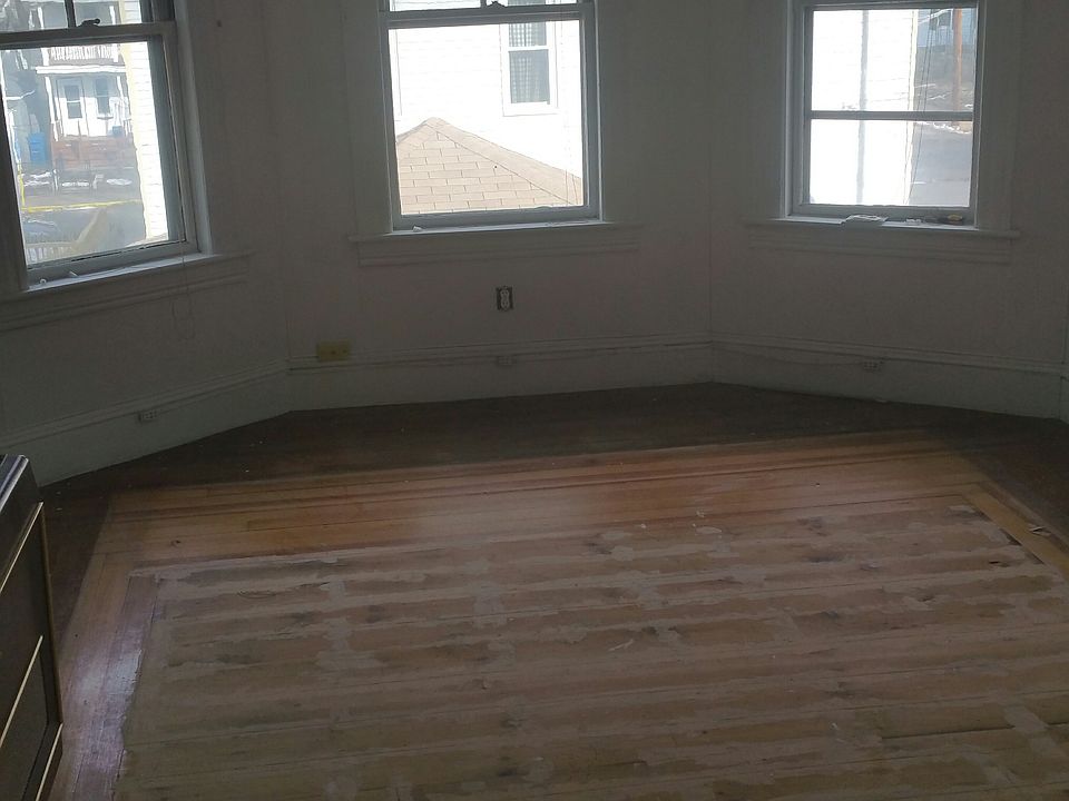 2nd image of 117 S Bowdoin St #2