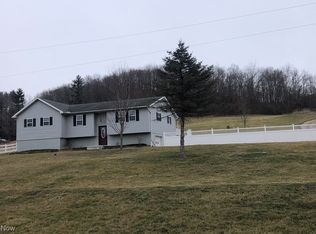 7793 State Route 800 SE, Uhrichsville, OH 44683
