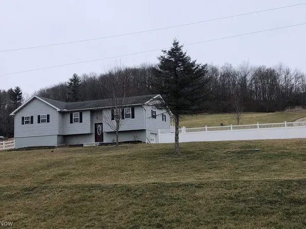 7793 State Route 800 SE, Uhrichsville, OH 44683
