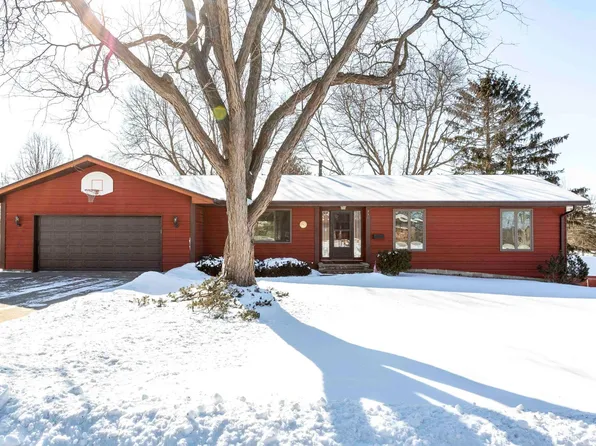 330 Church St, River Falls, WI 54022