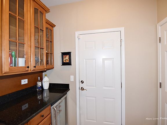 4th image of 625 Lakeridge Dr