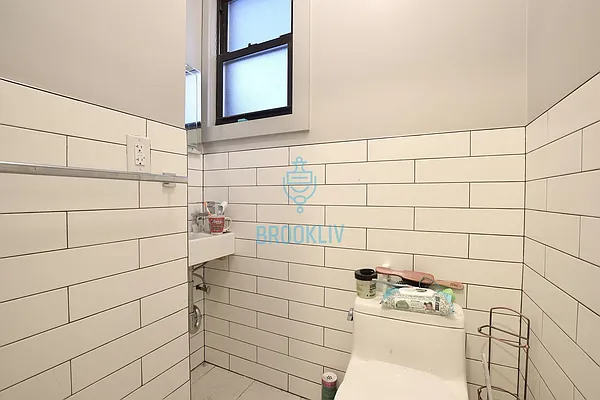 Rented by null | media 12