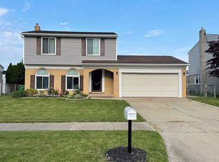 12575 Shery Ln, Southgate, MI 48195
