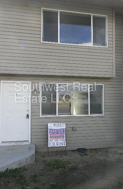 1st image of 120 Skyline Dr APT A