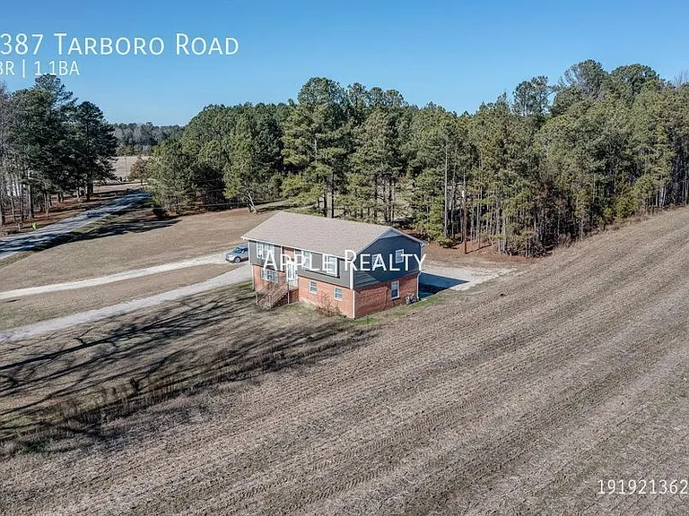 1387 Tarboro Rd — Photo 24