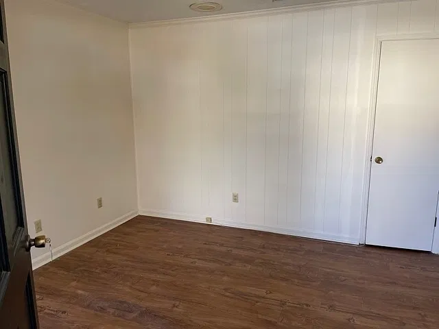 2 bed, 1.0 bath, 950 sqft, $895 — Photo 2