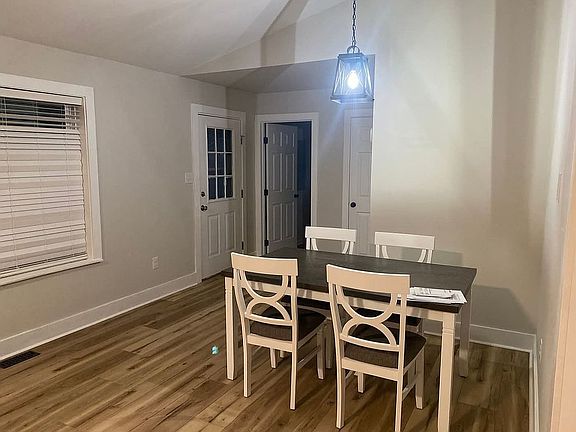 4th image of 405 Woodspointe Way