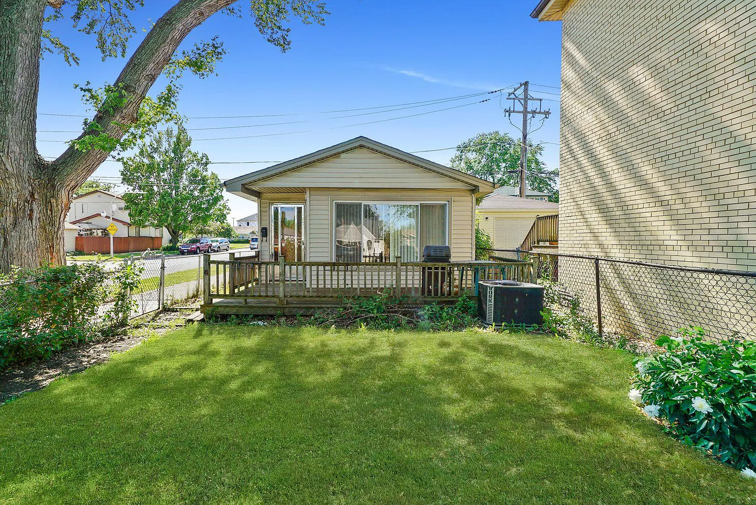 11226 S Drake Ave photo 1