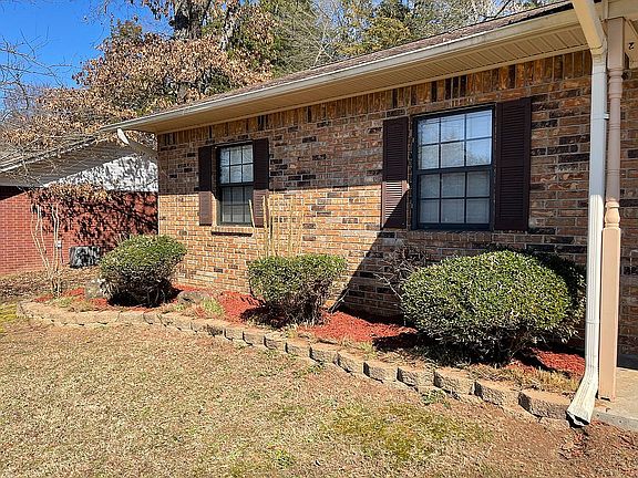 3rd image of 90 Cedar Creek Dr