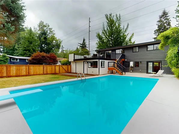16604 Meridian Avenue N, Shoreline, WA 98133