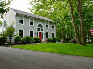 1 Chadwyn Dr, Ocean View, NJ 08230