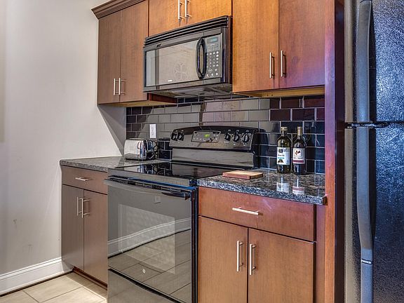 5th image of 360 S Elm St APT 106