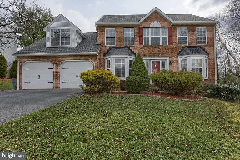 148 Lucinda Ln photo 1