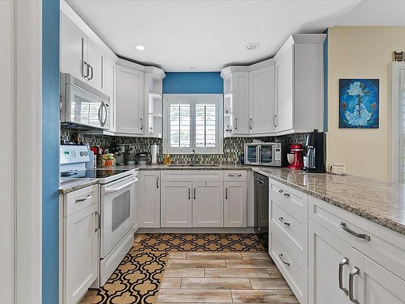 5th image of 29307 Schinnecock Hills Ln