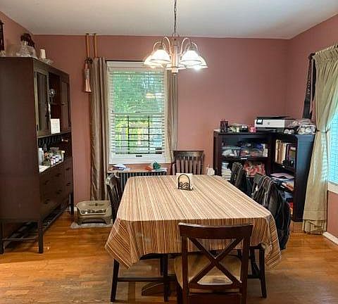 5th image of 447 Englewood Ave