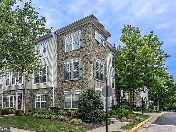 2nd image of 21775 Bancroft Ct