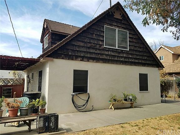 5th image of 1112 N Fairvalley Ave