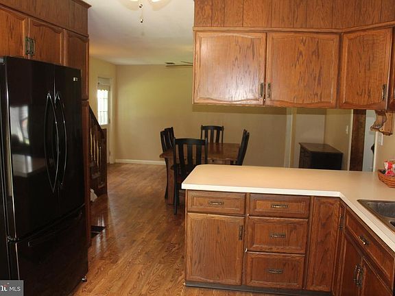 5th image of 1285 Mount Wilson Rd