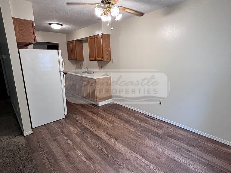5927-29 Fiesta Ave — Photo 3