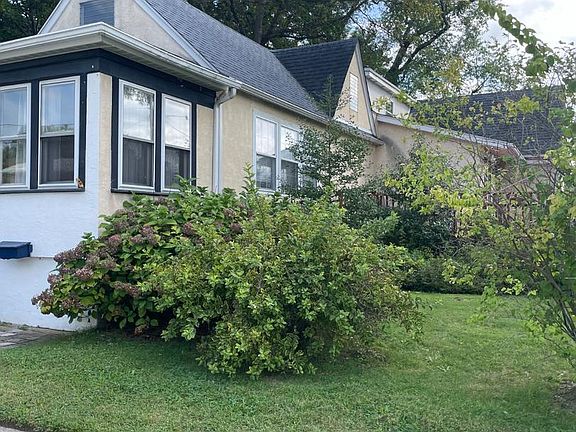 5th image of 103 Seneca St