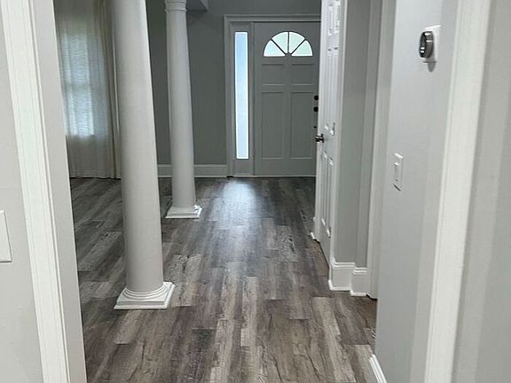 2nd image of 531 Belgrave Ln