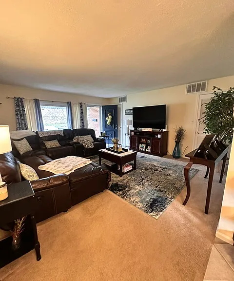 540 Rome Rd — Photo 16