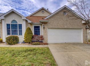 8 Harwood Rd, Monroe Township, NJ 08831