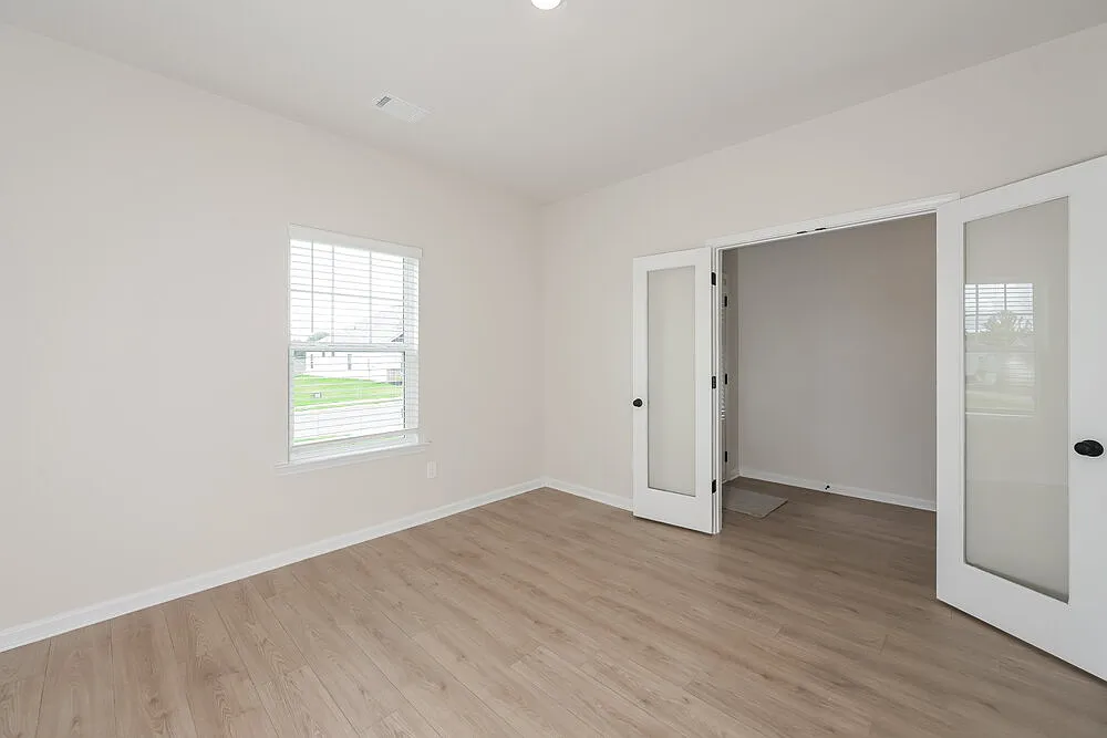 4 bed, 2.5 bath, 2231 sqft, $2,195 — Photo 4