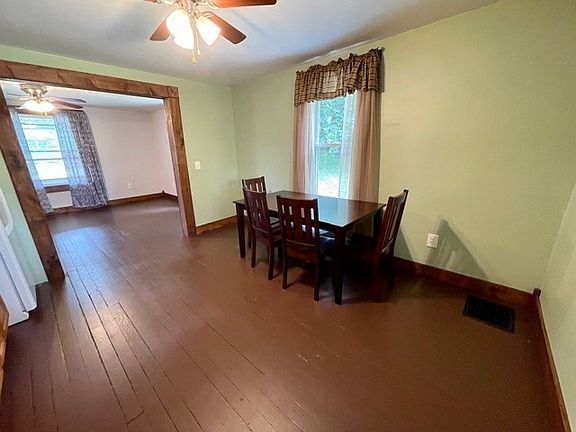 5th image of 312 Whitesell St