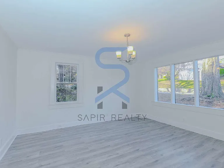 1026 Lynhurst Dr SW — Photo 5