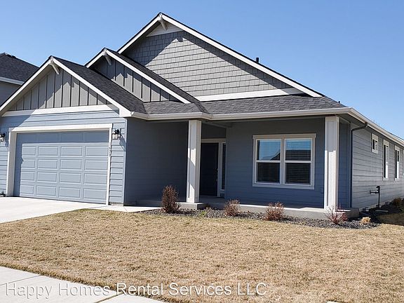 2nd image of 1679 N Chetco Dr