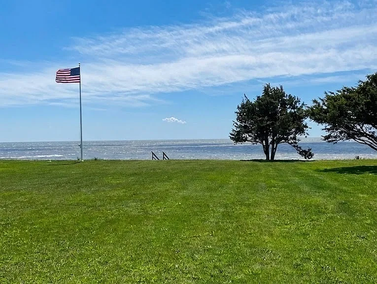 106 Buffalo Bay — Photo 17
