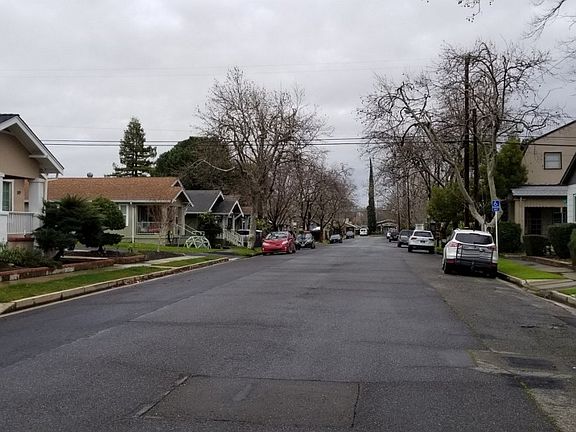 5th image of 209 Placer St