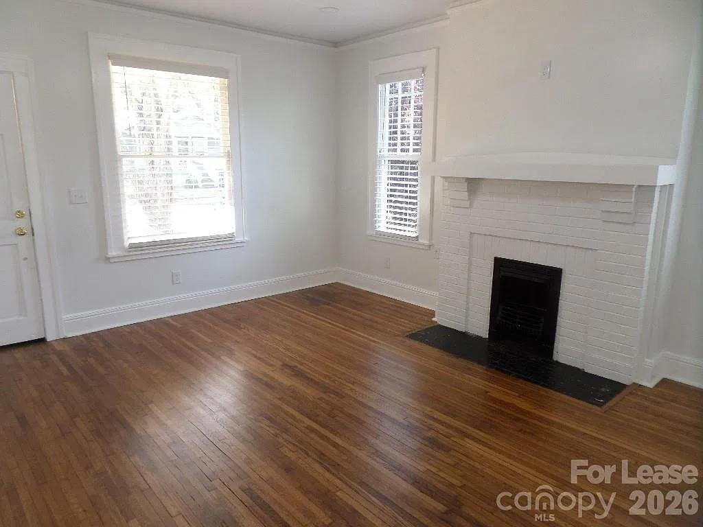 2 bed, 2.0 bath, 1196 sqft, $3,500 — Photo 4