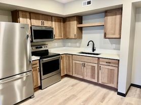 302 Spruce Street - 203