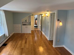 328 Gulf Rd FLOOR 2, South Dartmouth, MA 02748