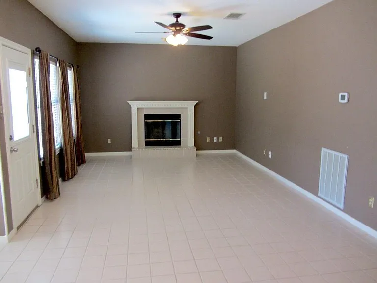 1815 Hickory Ridge Cv — Photo 13