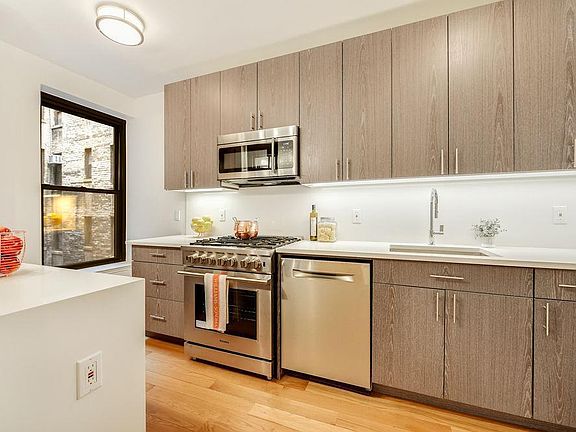 5th image of 425 Central Park W APT 3D
