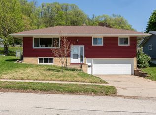 1736 3rd Ave NE, Rochester, MN 55906