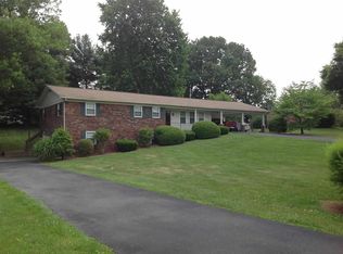 221 Shady Woods Rd, Morristown, TN 37814