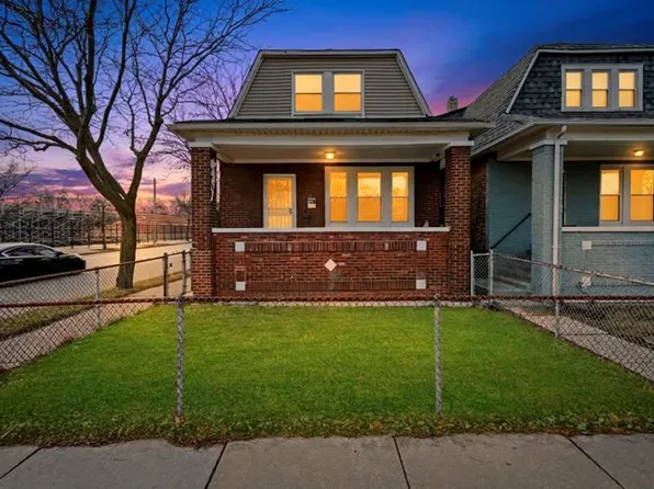 (undisclosed Address), Chicago, IL 60621