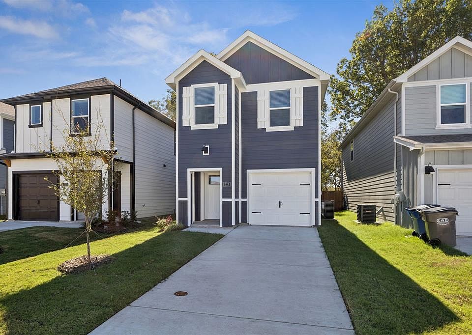 1st image of 317 Clematis St #317
