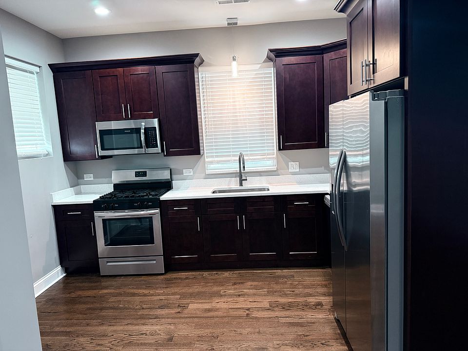 1st image of 4250 W Van Buren St #2