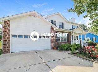 141 Windsor Dr, Angier, NC 27501